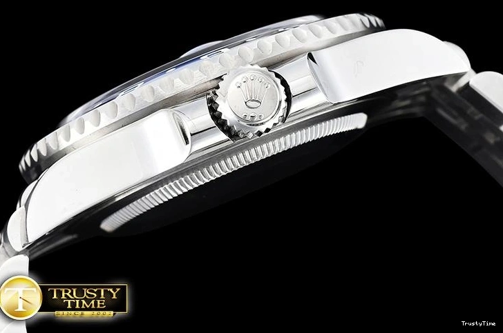 1209 ROLGMT147B – GMT Master II Durable 979